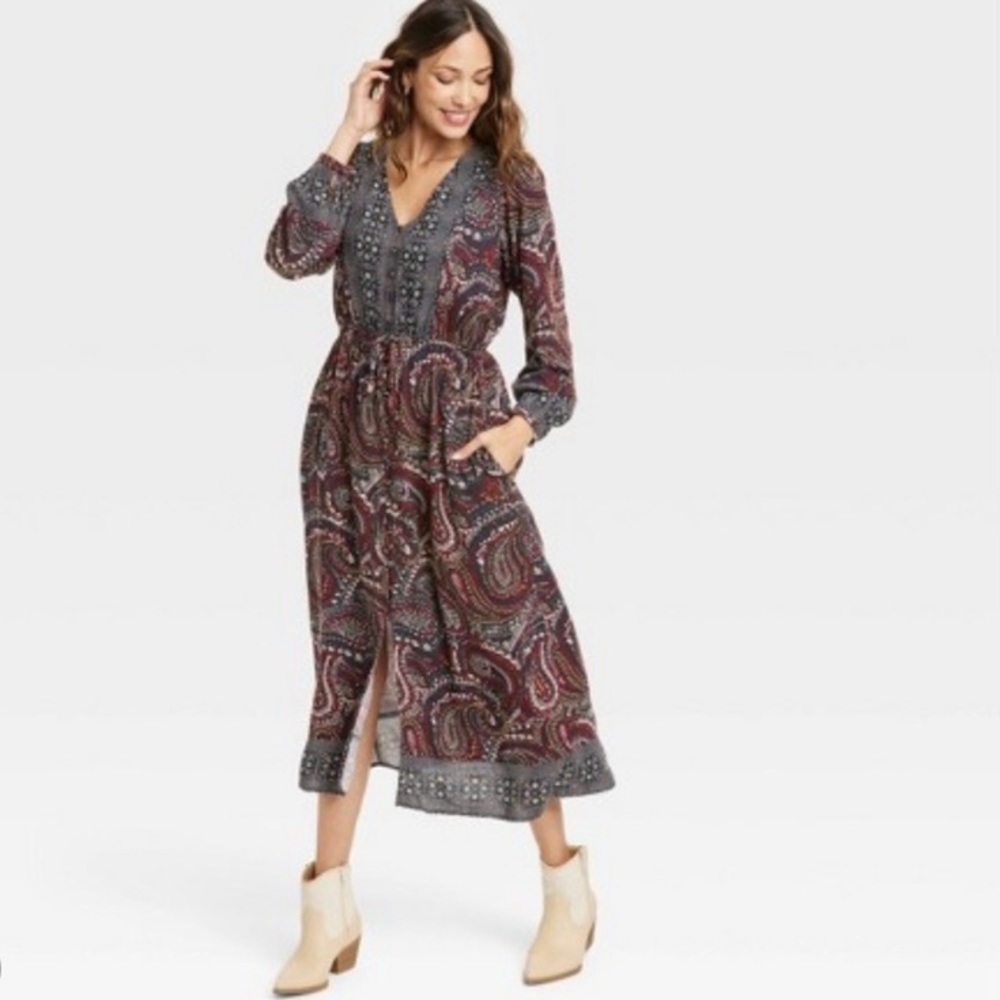 Knox Rose Long Sleeve Button-Front
Dress - Boho Night Sky- Size XS
NWT